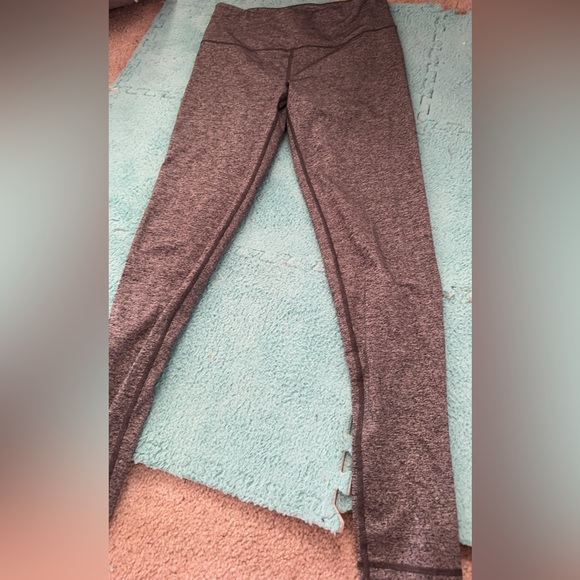 Victoria Secret Sport Leggings Size Medium - Picture 1 of 2